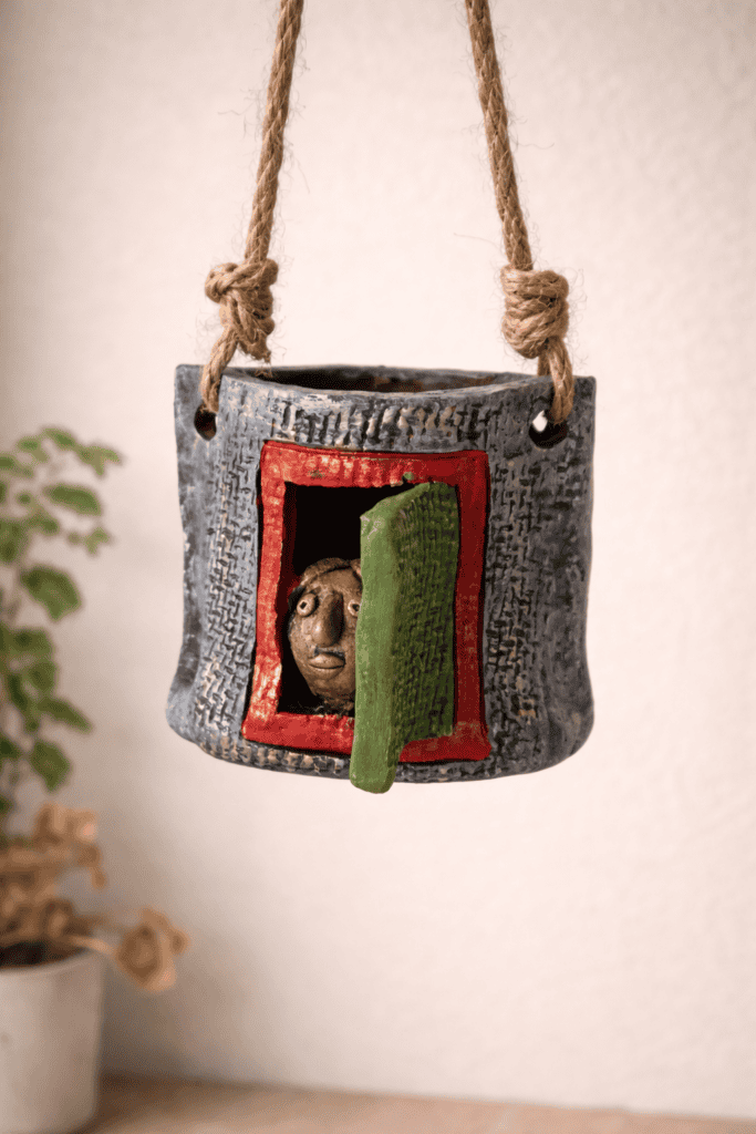 Hanging Planter with Peek-a-Boo Face Design | Decorative Indoor Plant Pot