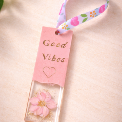 Resin Bookmark with Dried Flower & “Good Vibes” Quote