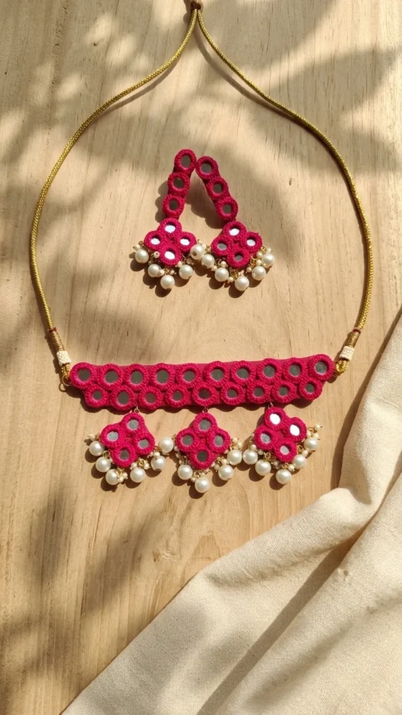 diti-mirror-necklace-pink-handmade-choker-pearl-earrings-prama