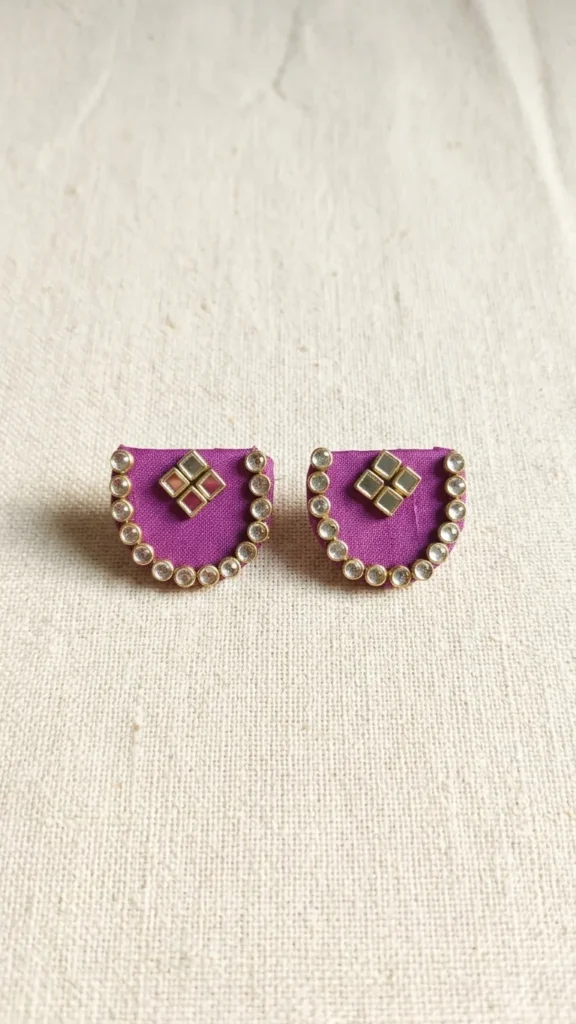 petal-pink-scallop-stud-earrings-handmade-kundan-mirror-prama